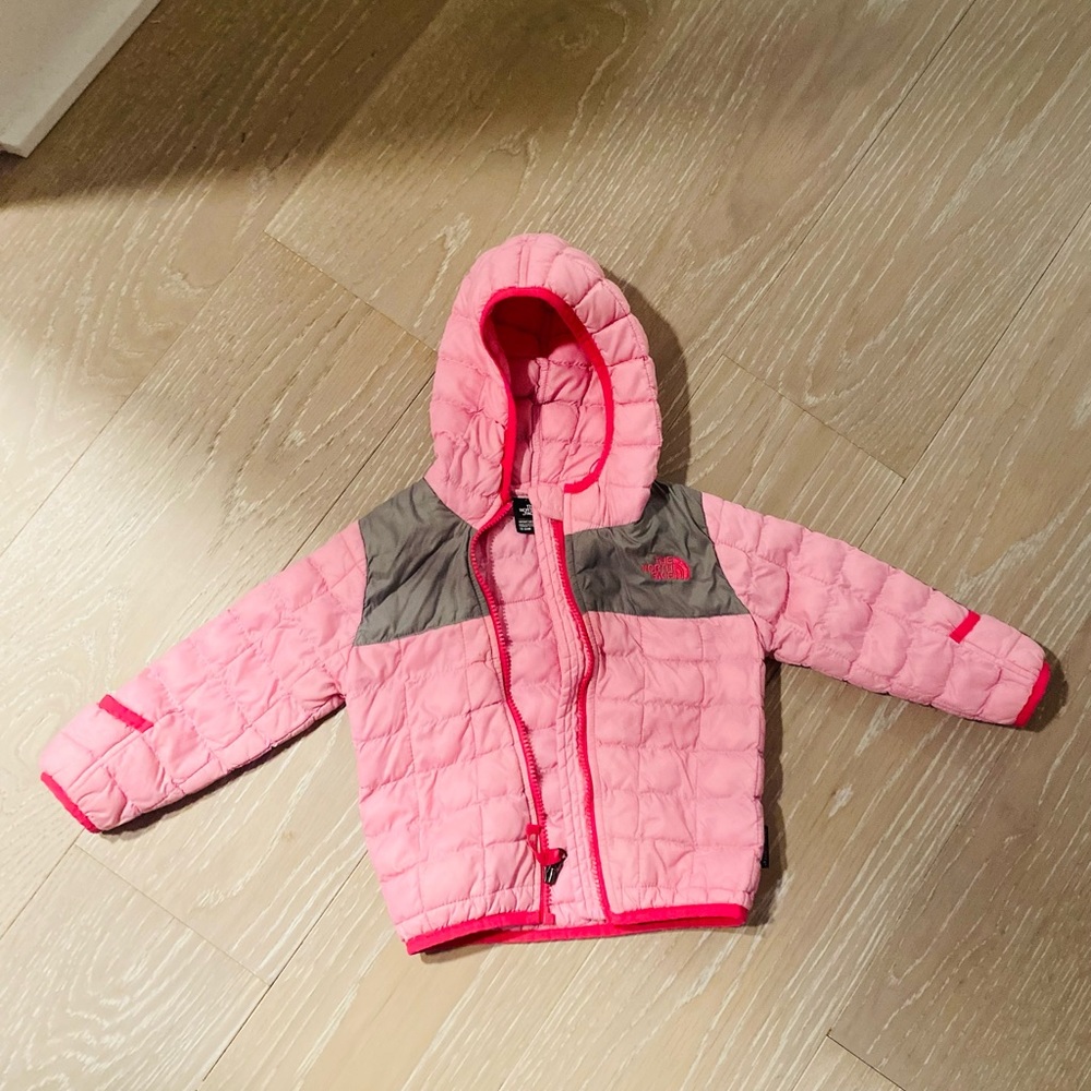 North Face lightweight jacket size 18-24 mo